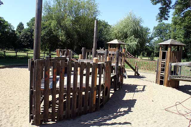 Spielplatz Am Neuber – Bild 3