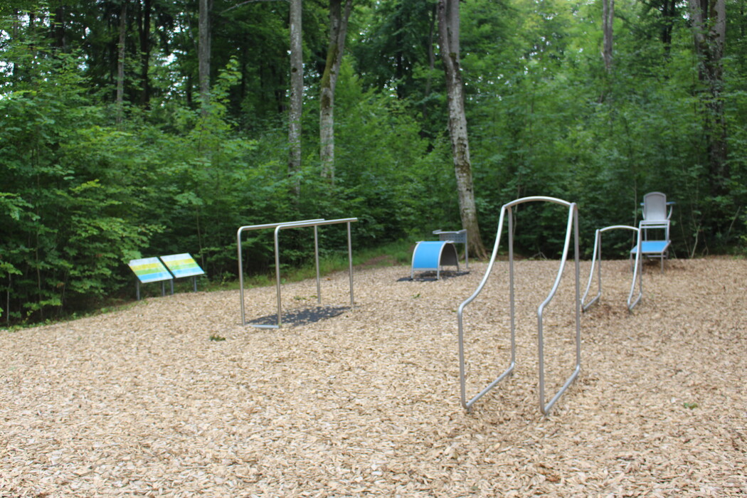 Bewegungsparcours Strasse des Aufbaus – Bild 4