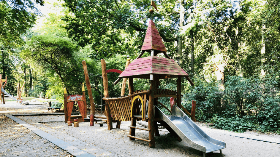 Spielplatz im Tiergarten – Bild 3