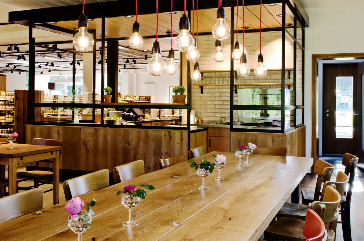 Domäne Fredeburg, Bio- Hofladen, Küche & Café – Bild 1