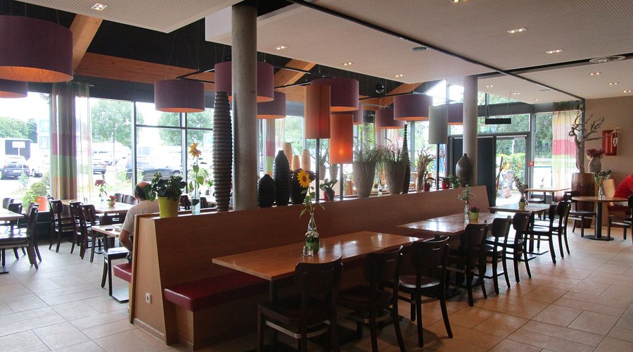 Raststätte Taunusblick Eschborn – Bild 1