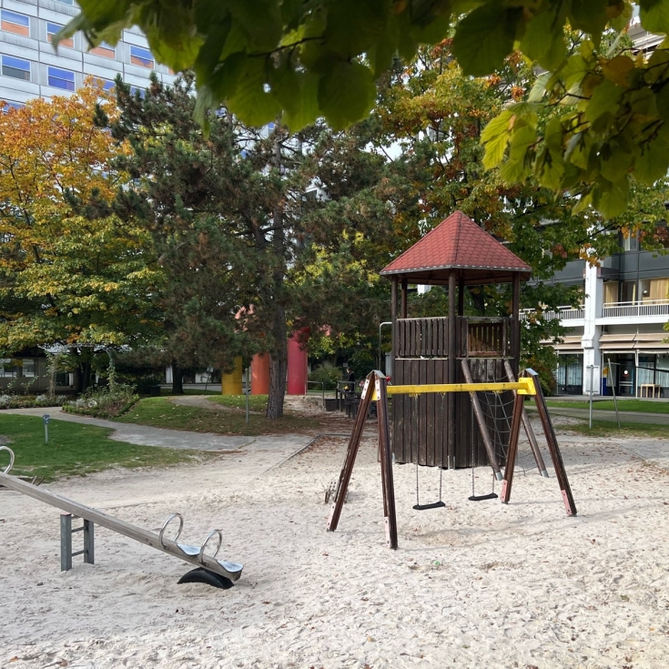 Spielplatz Klinikum Göttingen – Bild 1