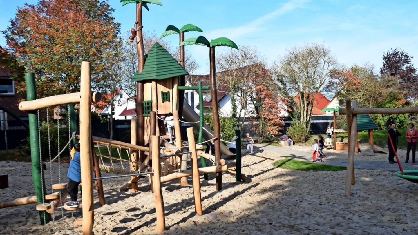 Kinder Platz Tulpenweg – Bild 1