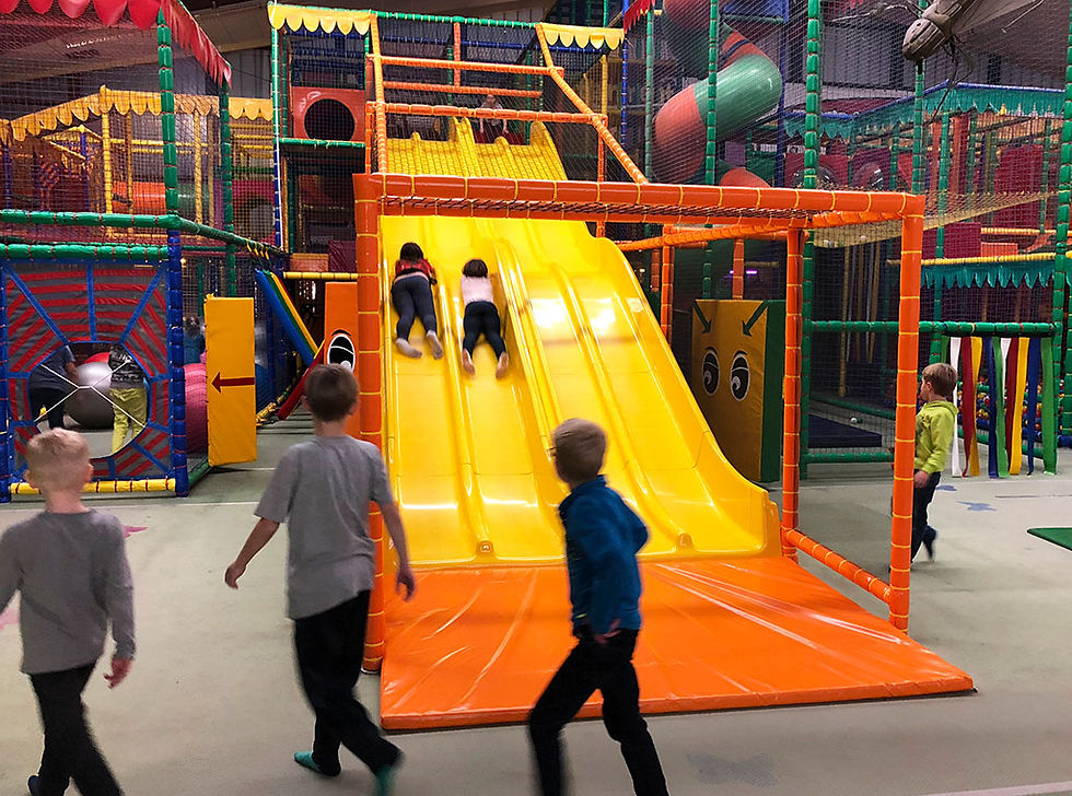 Kinder Platz Tulpenweg – Bild 4