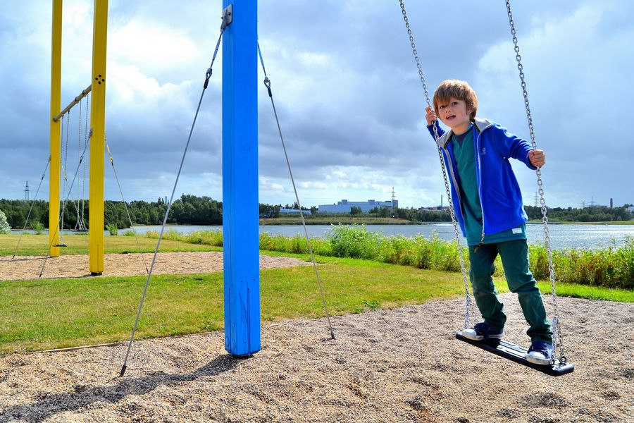 Schaukeln im Stadtpark Norderstedt – Bild 1