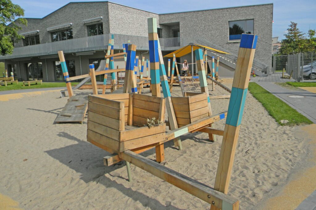 Spielplatz – Bild 2