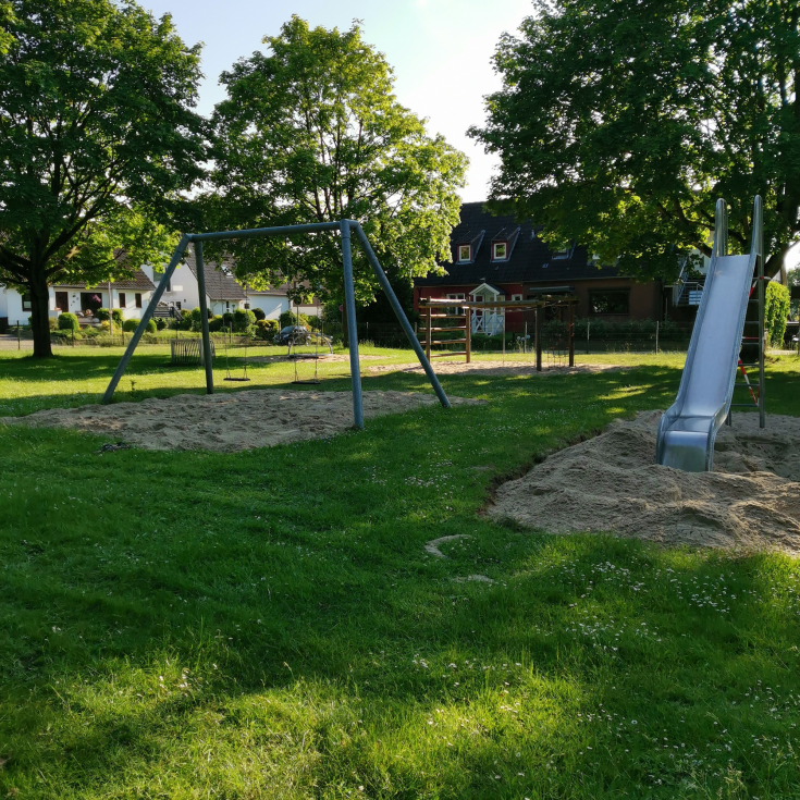 Spiel- und Bolzplatz – Bild 2