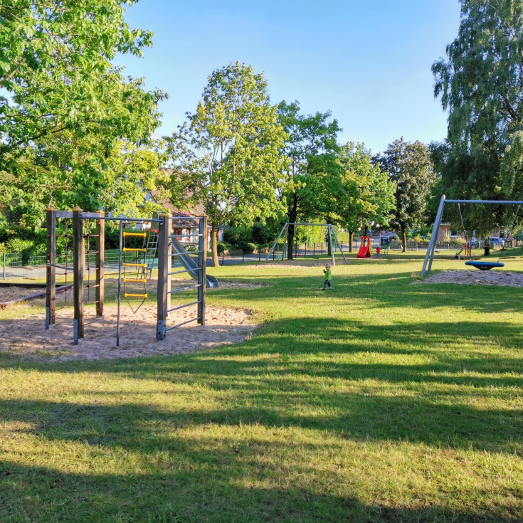 Spiel- und Bolzplatz – Bild 4