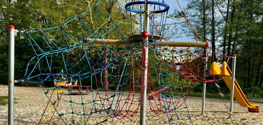 Abenteuer-Spielplatz – Bild 1