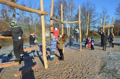 Spielband am Lärmschutzwall – Bild 6