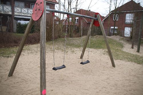 Spielplatz Wilhelm-Busch-Straße – Bild 4