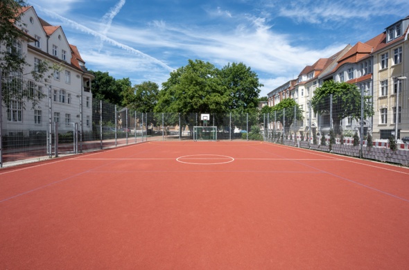 Sportplatz – Bild 4