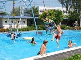 Schwimmbad Rheineck mitte Mai bis September – Bild 2