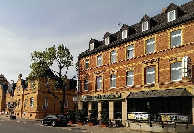 Restaurant, Café & Brasserie BURGAS in Staßfurt – Bild 4