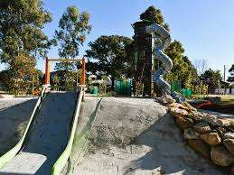 Oland Heights (Deerfield Dr.) Playground – Bild 3