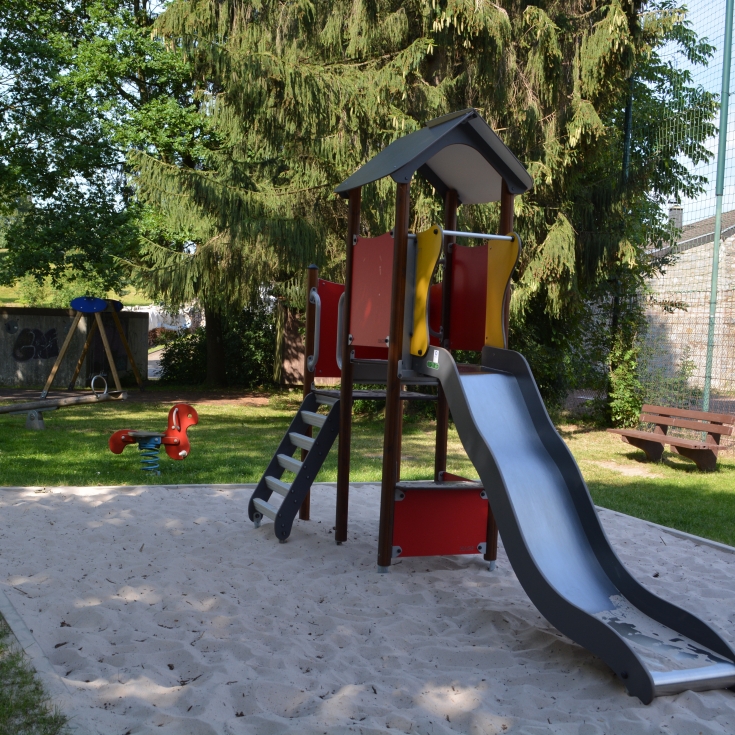 Spielplatz Am Dorfweiher – Bild 2