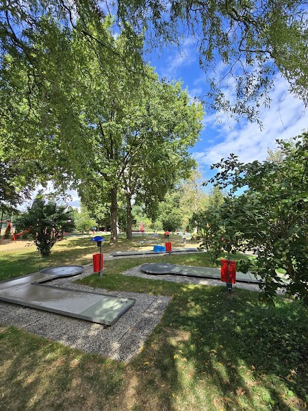 Minigolfanlage Grevenbroich Gustorf – Bild 5