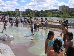 River Landing Spray Park – Bild 1