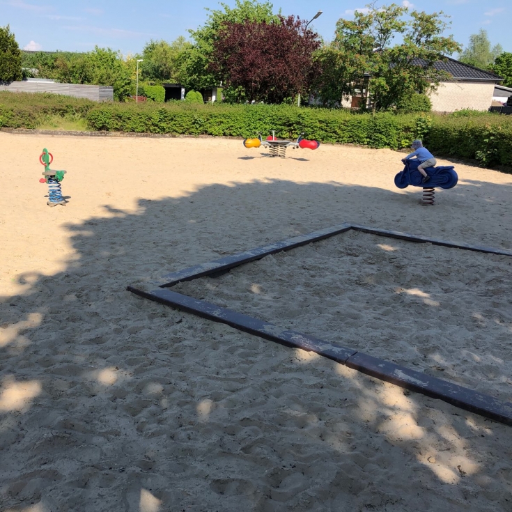 Spielplatz – Bild 3