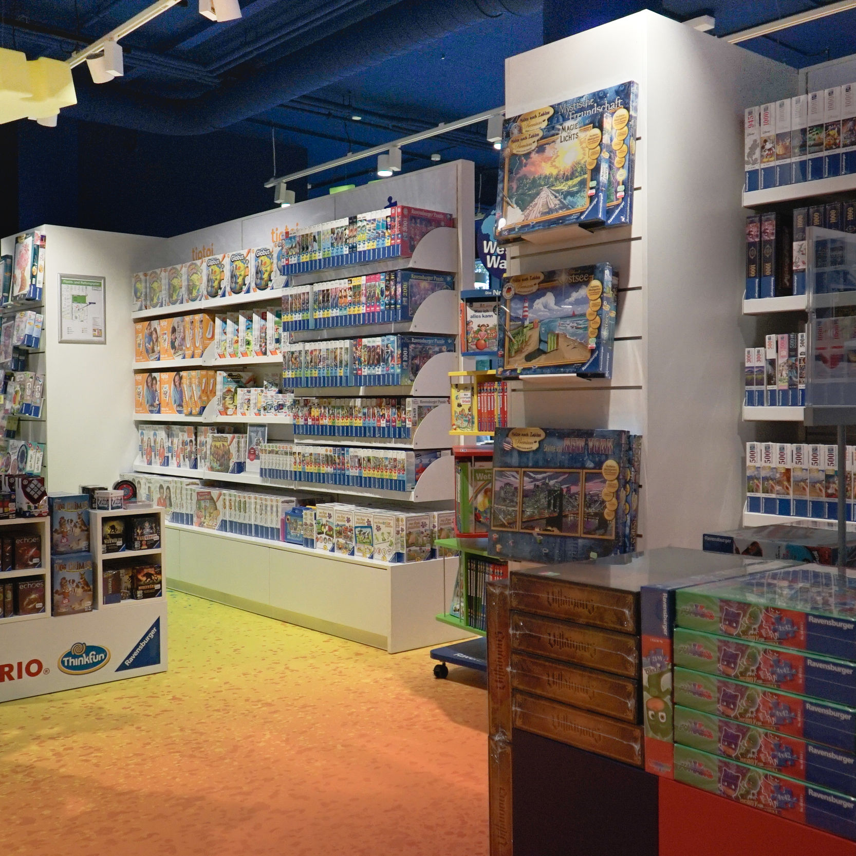 Ravensburger Outlet Store Montabaur mit Spielewelt – Bild 2
