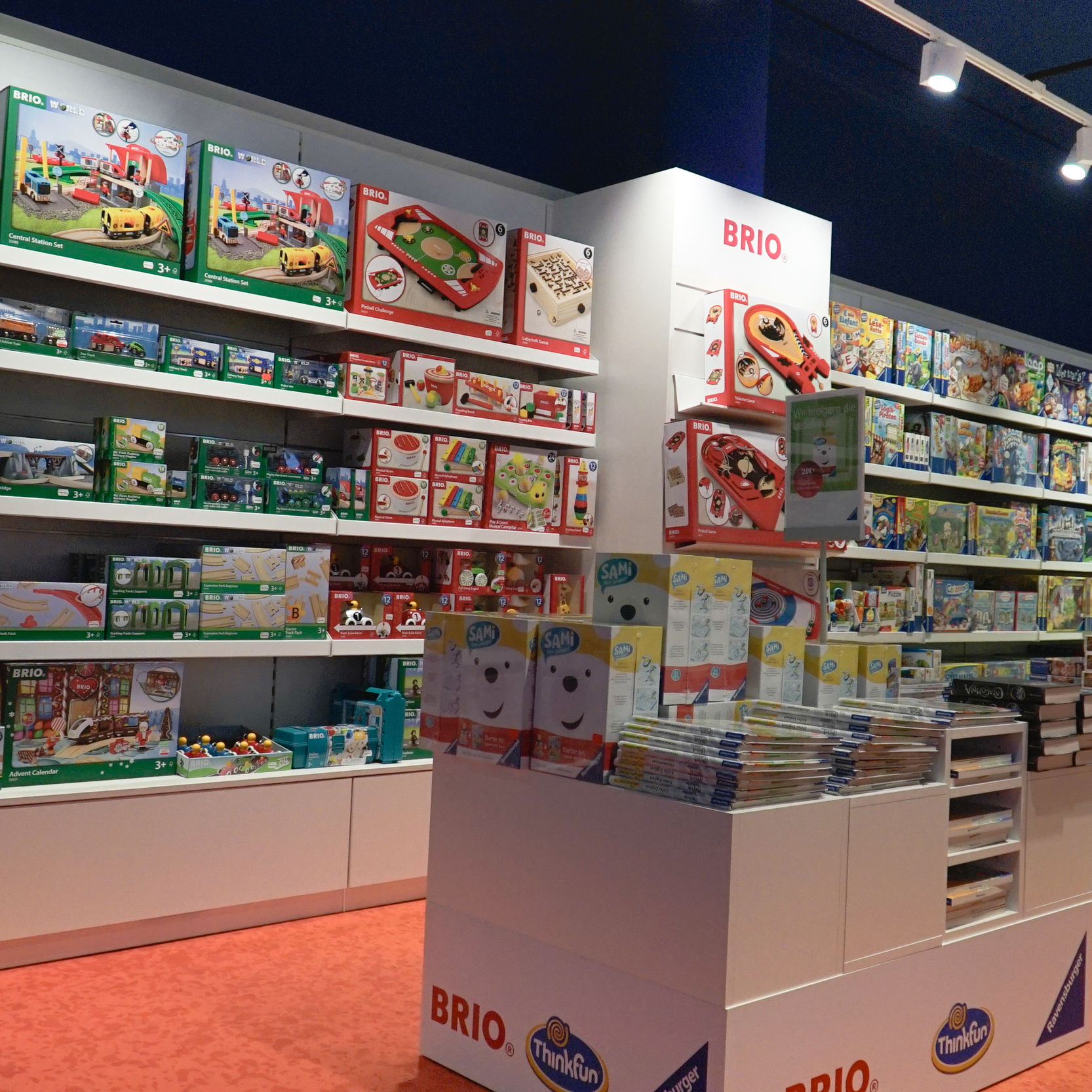 Ravensburger Outlet Store Montabaur mit Spielewelt – Bild 3