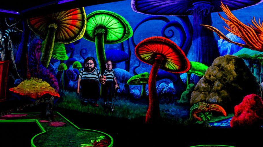 Simigolf 3D Schwarzlicht Minigolf - simigo GmbH – Bild 2
