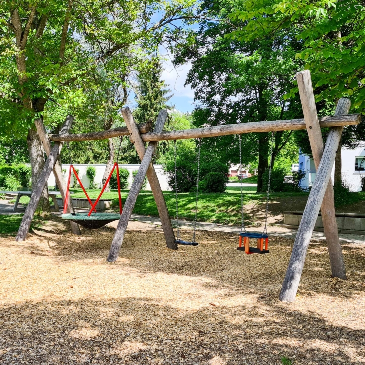 Spielplatz Krummer Weg – Bild 1