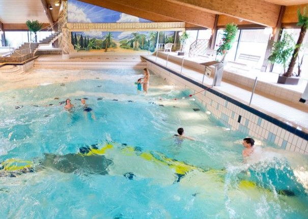 Salztal Paradies Erlebnisbad - Sauna - Eislaufhalle – Bild 3