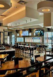 Moxies Vaughan Colossus Restaurant – Bild 1