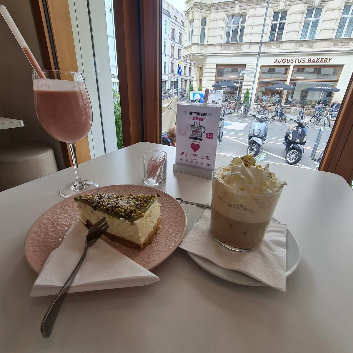 Cappuccino Grand Café - Mitte – Bild 4
