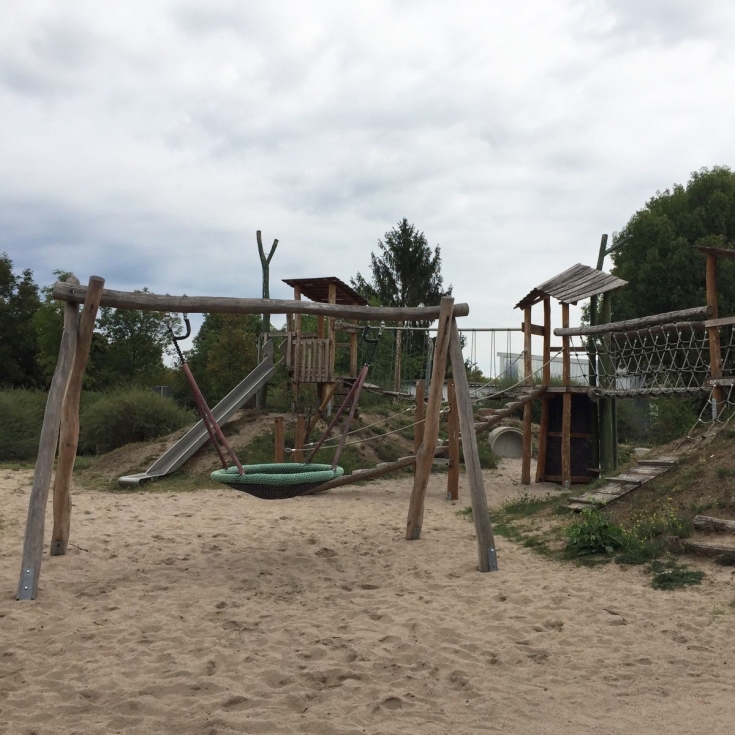 Spielplatz – Bild 5