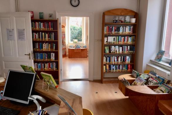 Bücherei Wolfskehlen – Bild 1