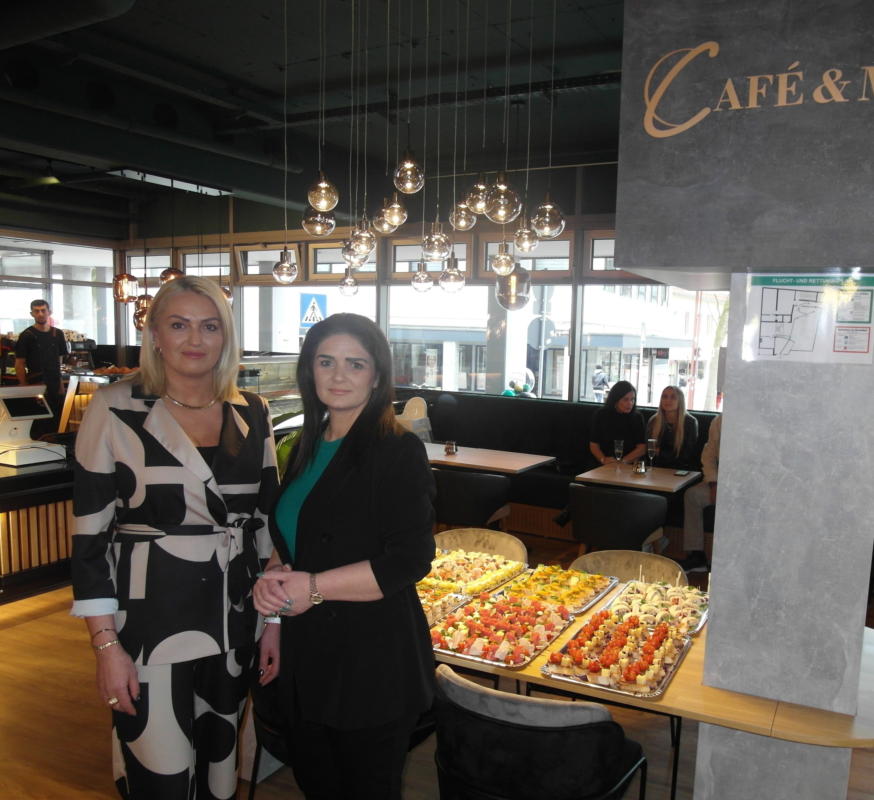 CAFÉ & MORE Am Marktplatz – Bild 2