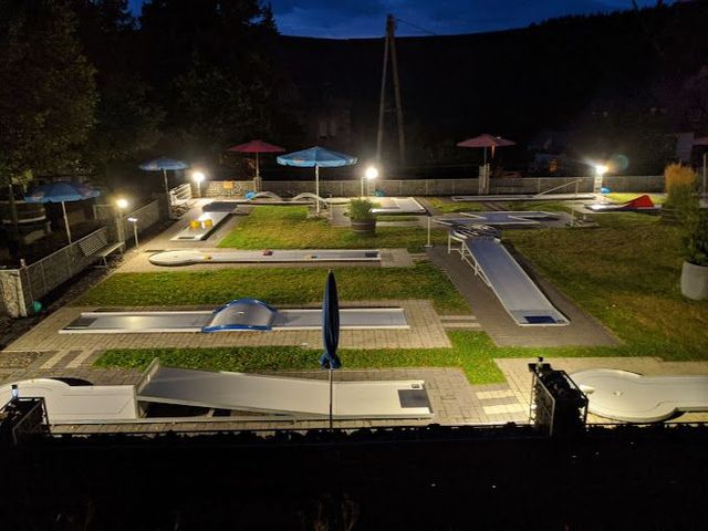 Chrijus Brauneberg - Minigolf und Bistro – Bild 4