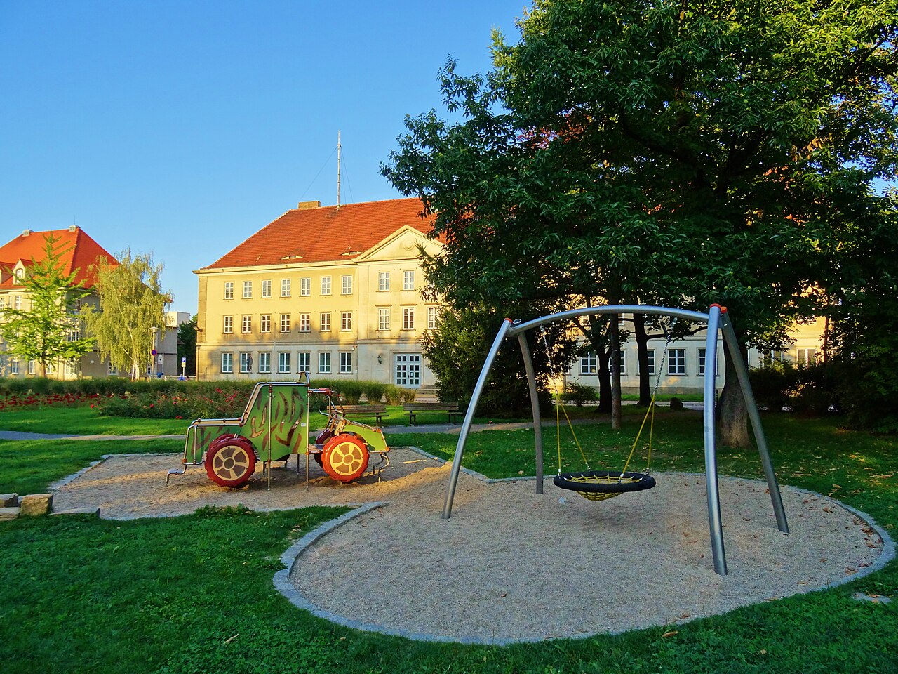 Ernst-Thälmann-Platz – Bild 1