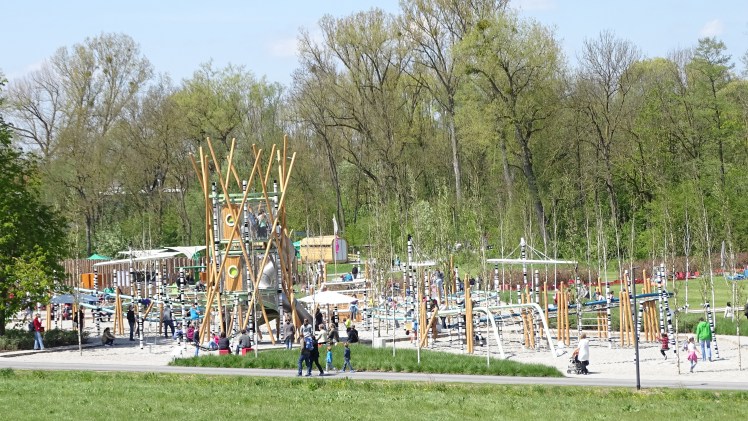 Bera Spielplatz – Bild 6