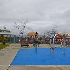 Mackenzie Glen District Park – Bild 3