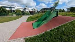 Place De Jeux Des Quatres Sapins – Bild 3