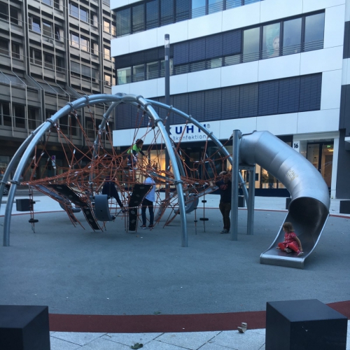 Spielplatz Kronprinzstraße – Bild 1