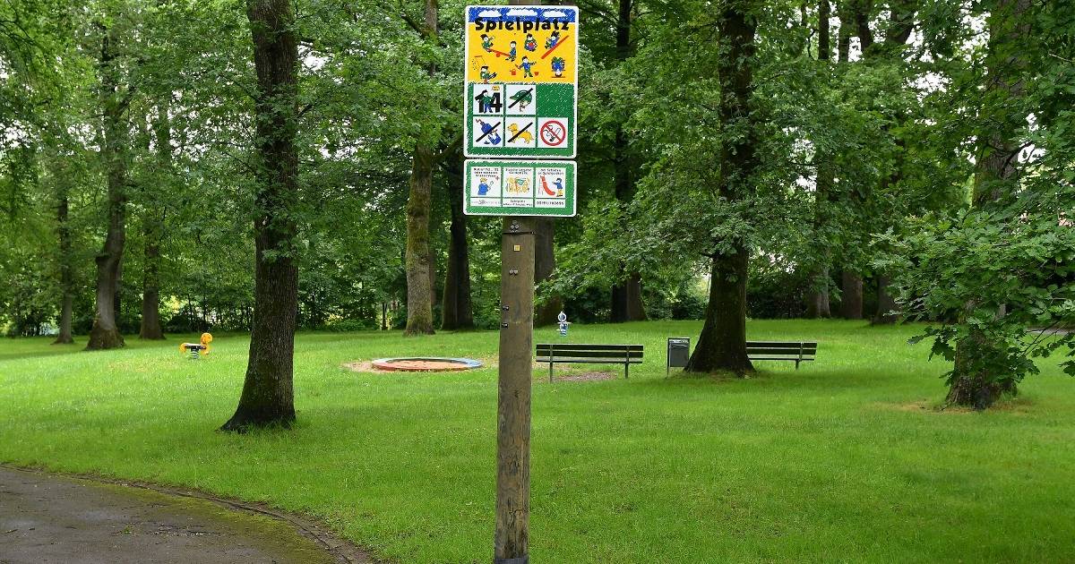 Spielplatz – Bild 1