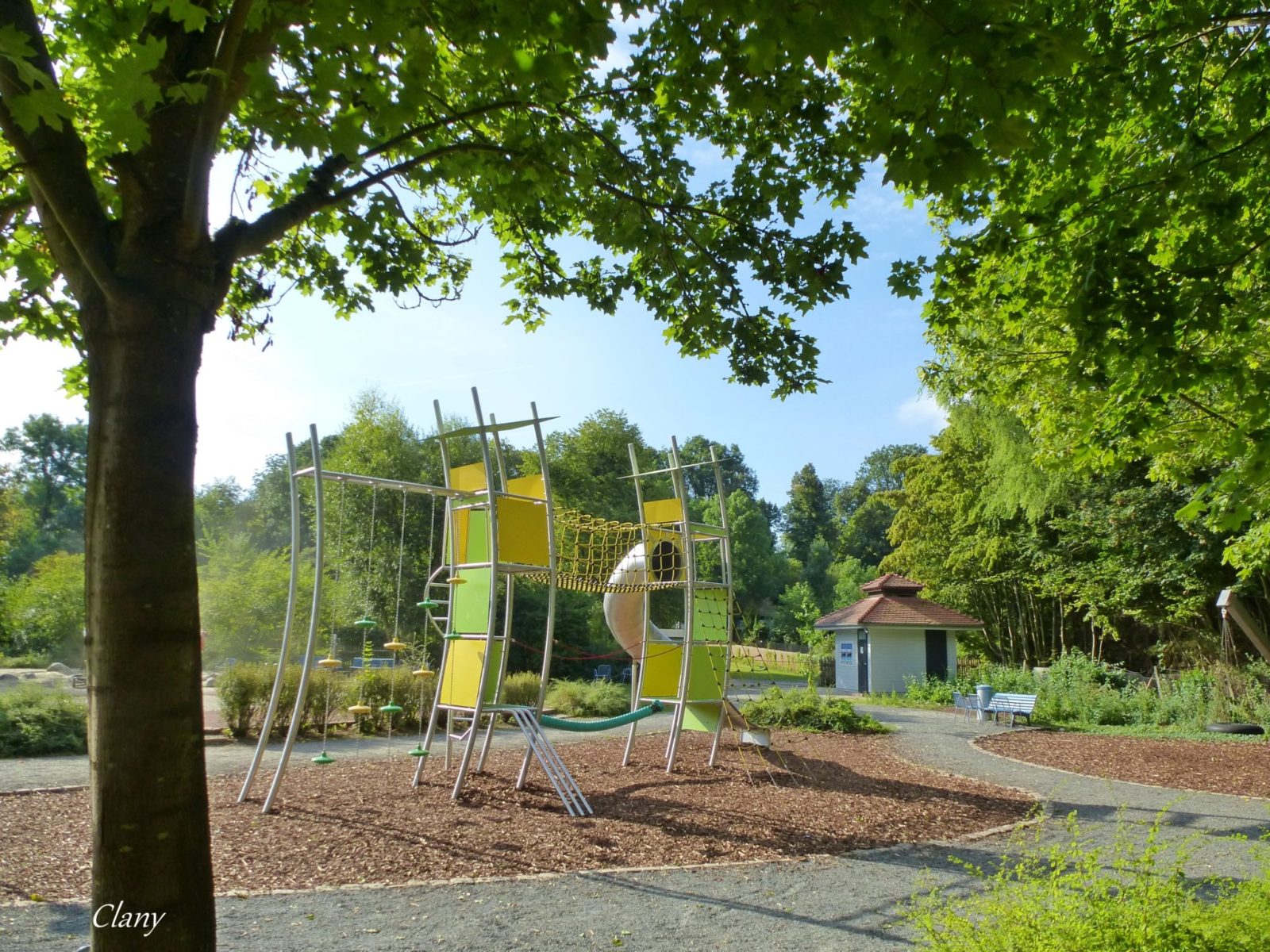 Tabaluga Spielplatz – Bild 4