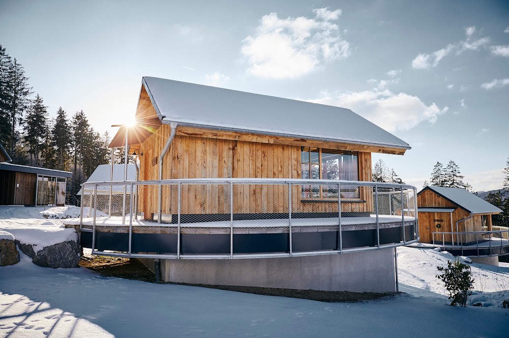 Bergdorf LiebesGrün - Handweiserhütte oHG – Bild 2