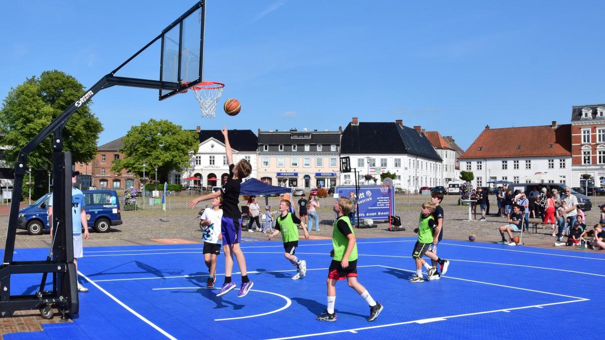 Basketball 🏀 Platz – Bild 2