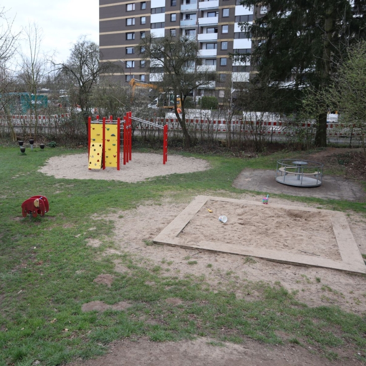 Hühnerspielplatz – Bild 2