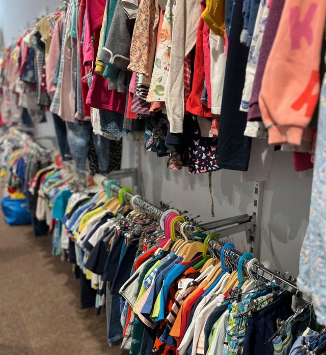 Klapperadatsch - Baby und Kinder Secondhand – Bild 2