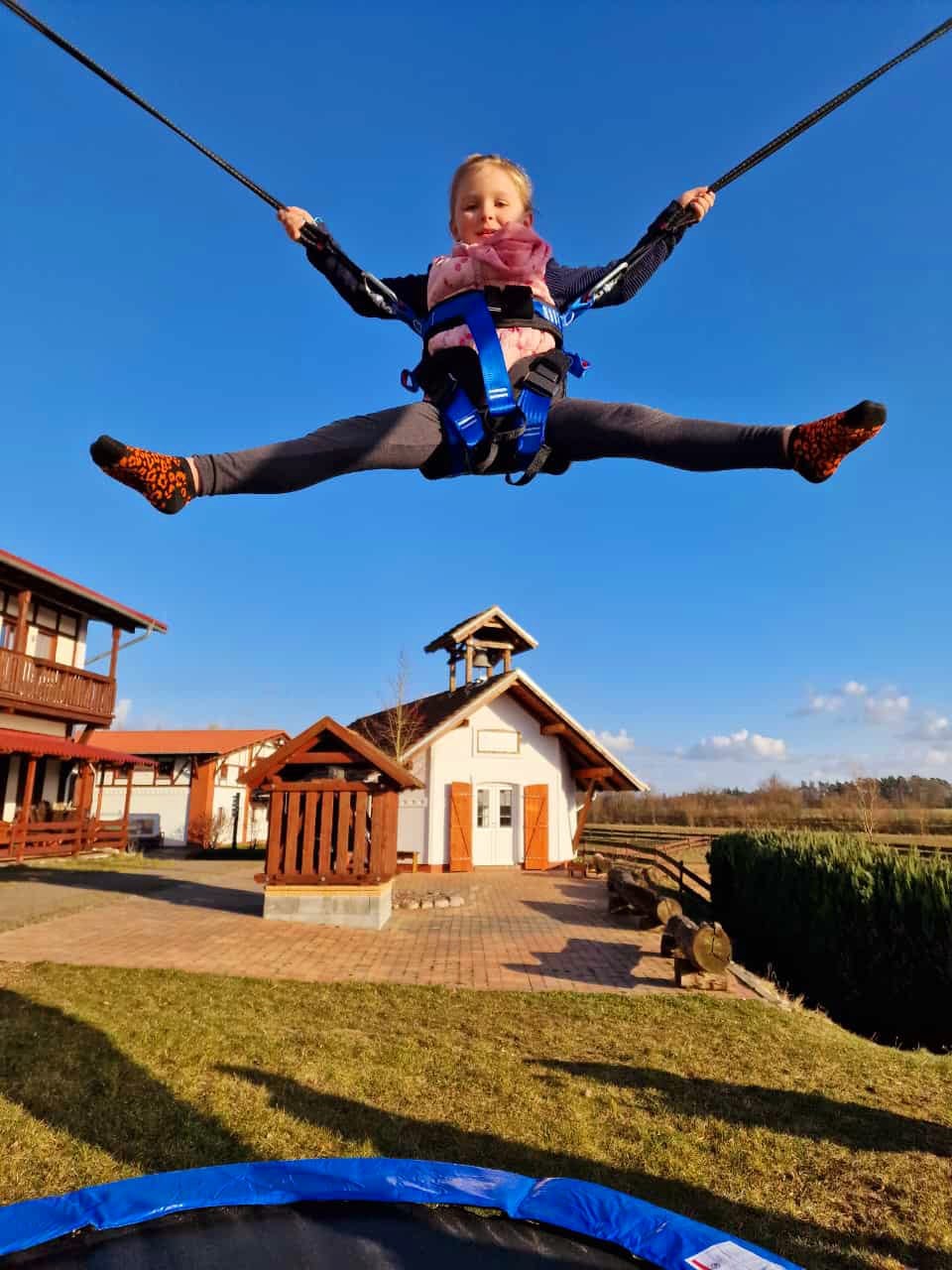 Bungee Trampolin – Bild 1