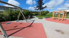 Place De Jeux Du Stade – Bild 3