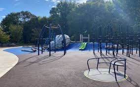 Tom Riley Playground – Bild 3