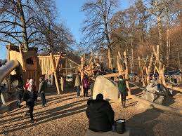 Place de Jeux – Bild 3