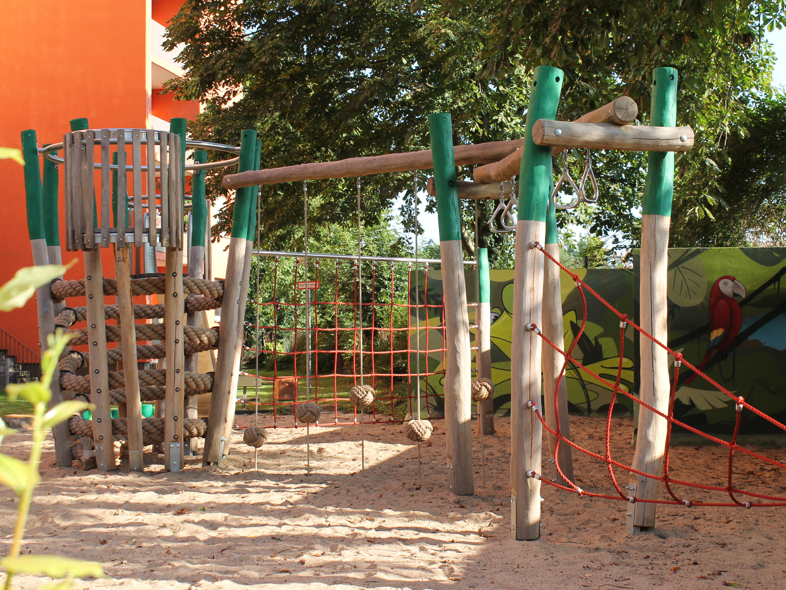 Spielplatz – Bild 6
